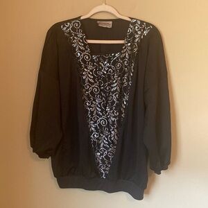 Vintage Women’s Plus Sparkly Black and Silver Sweater Size 22